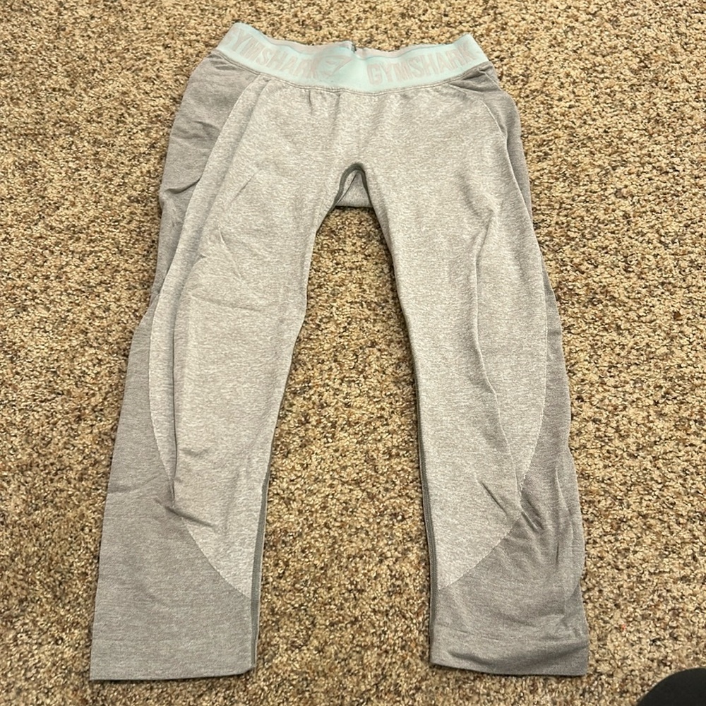 Women’s Gymshark workout leggings